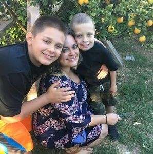 Meet your Posher, Cassandra